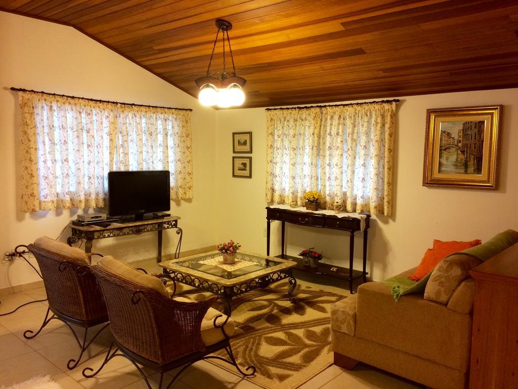 Chale Aconchegante Villa Monte Verde  Phòng bức ảnh
