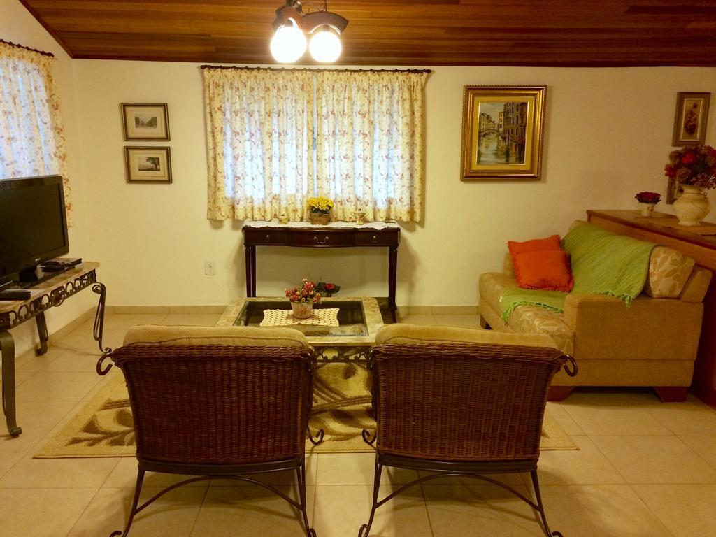 Chale Aconchegante Villa Monte Verde  Phòng bức ảnh